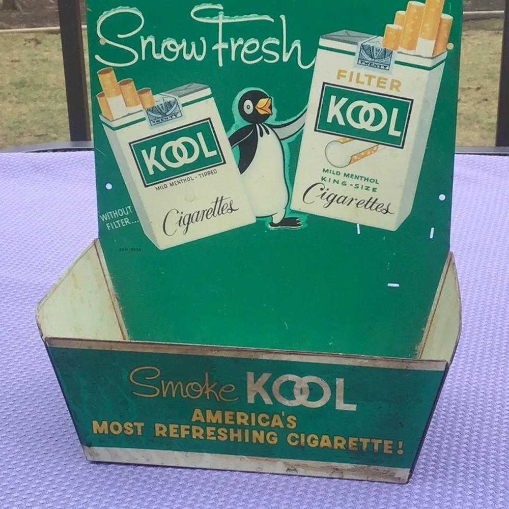 VTG KOOL CIGARETTE DISPLAY CASE